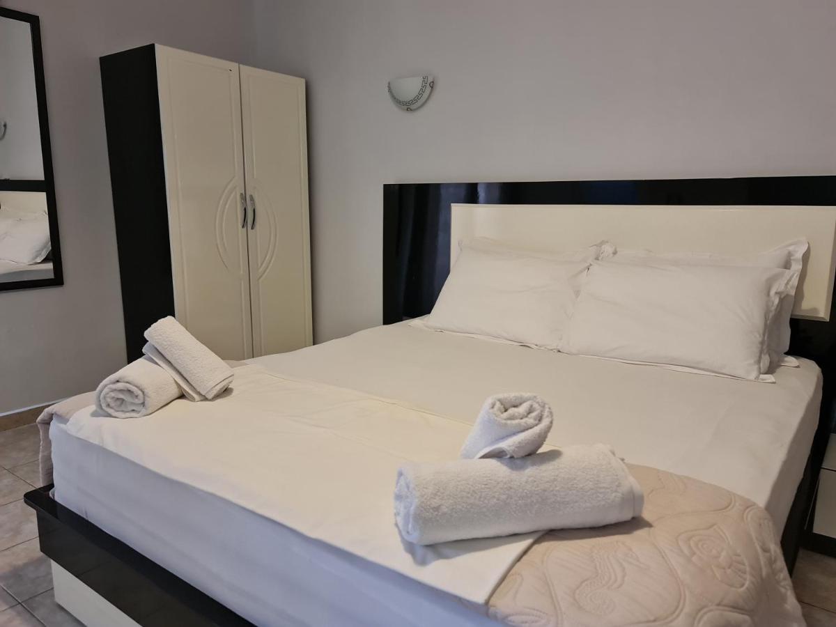 Hotel Ardiani クサミル エクステリア 写真
