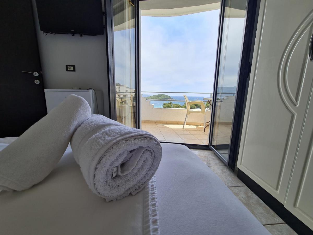 Hotel Ardiani クサミル エクステリア 写真