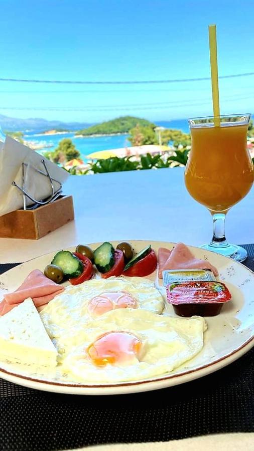 Hotel Ardiani クサミル エクステリア 写真
