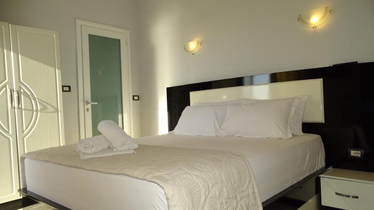 Hotel Ardiani クサミル エクステリア 写真