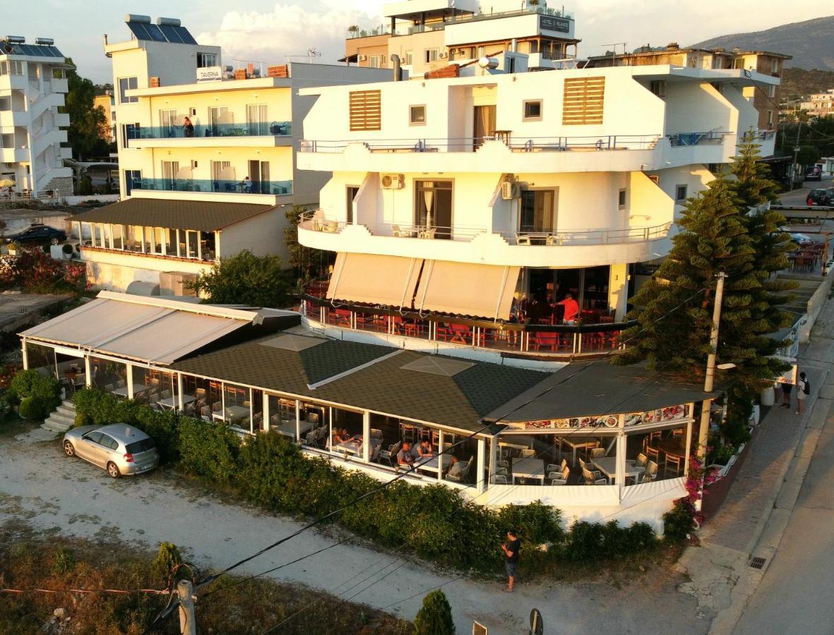 Hotel Ardiani クサミル エクステリア 写真